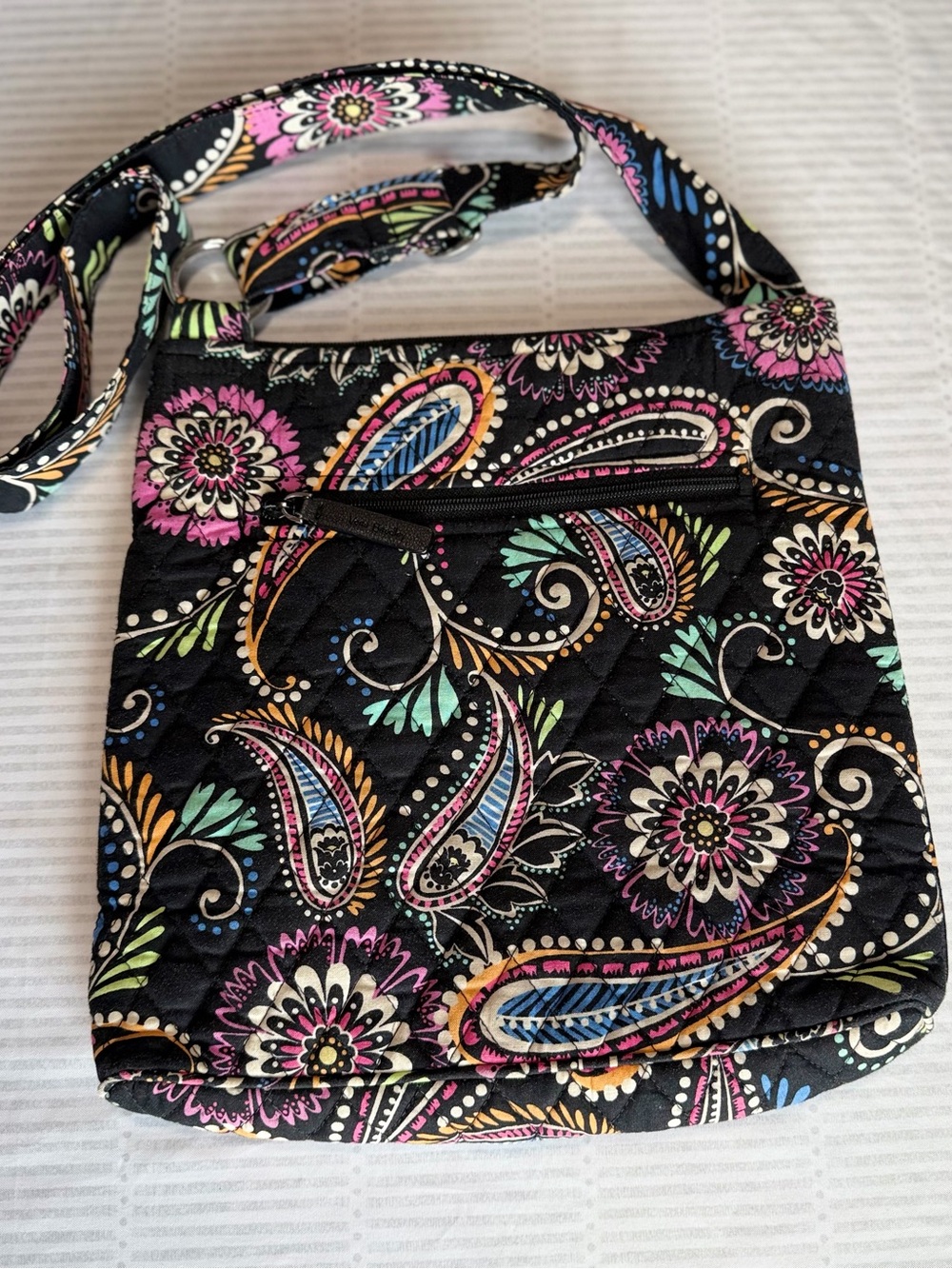 Vera Bradley bag tote crossbody purse in black with the classic vintage prints